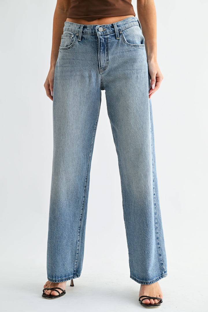 Lightweight Relaxed Straight Denim