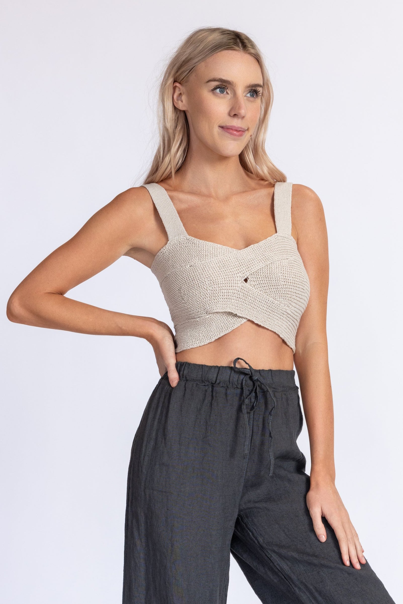 トップス Natalie ribbon set BEIGE Natalia Ribbon Tie Satin Effect Open Back Top – edikted