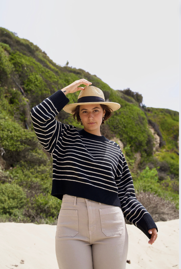 Thin striped sweater outlet