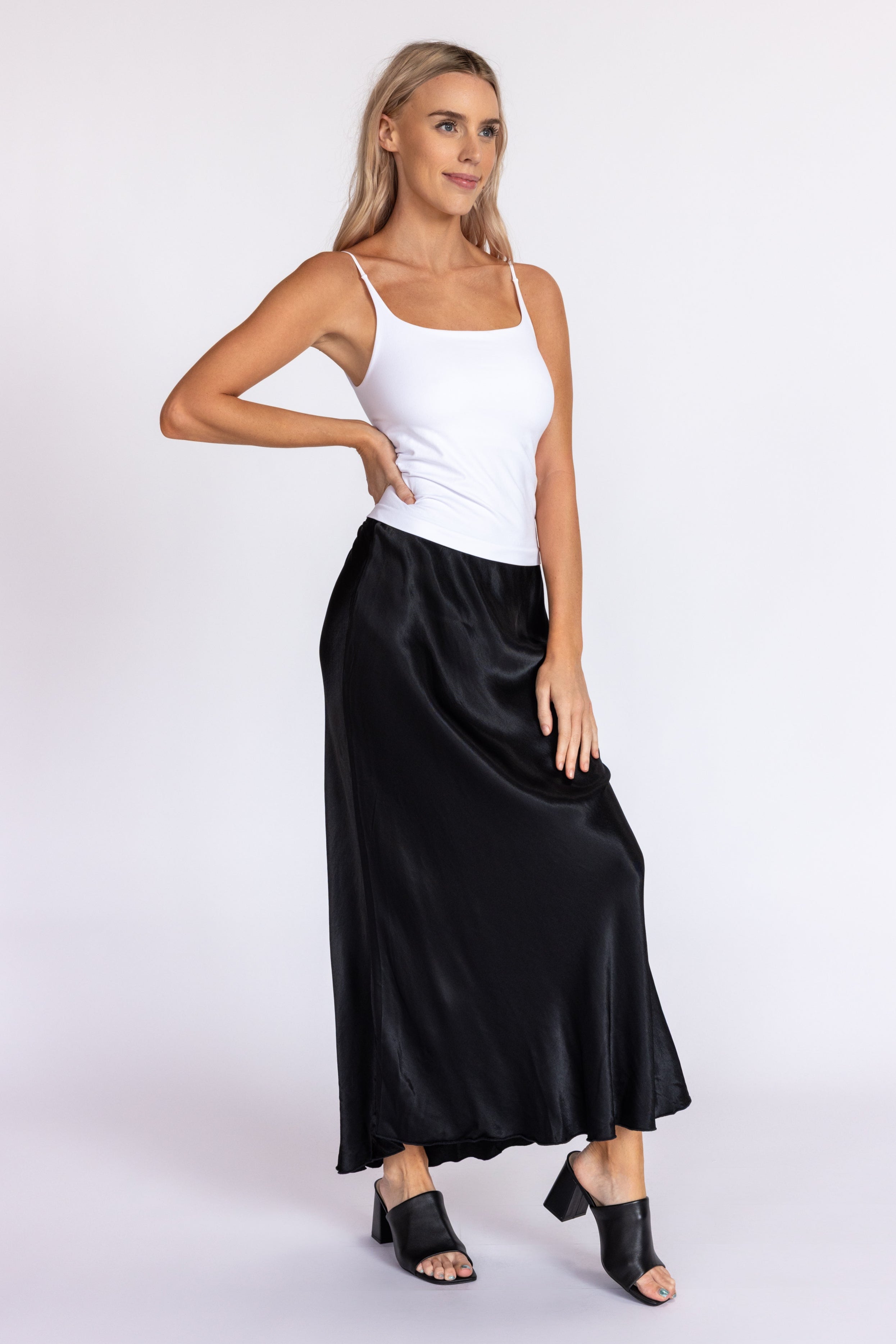 Silky Skirt – Nati Boutique