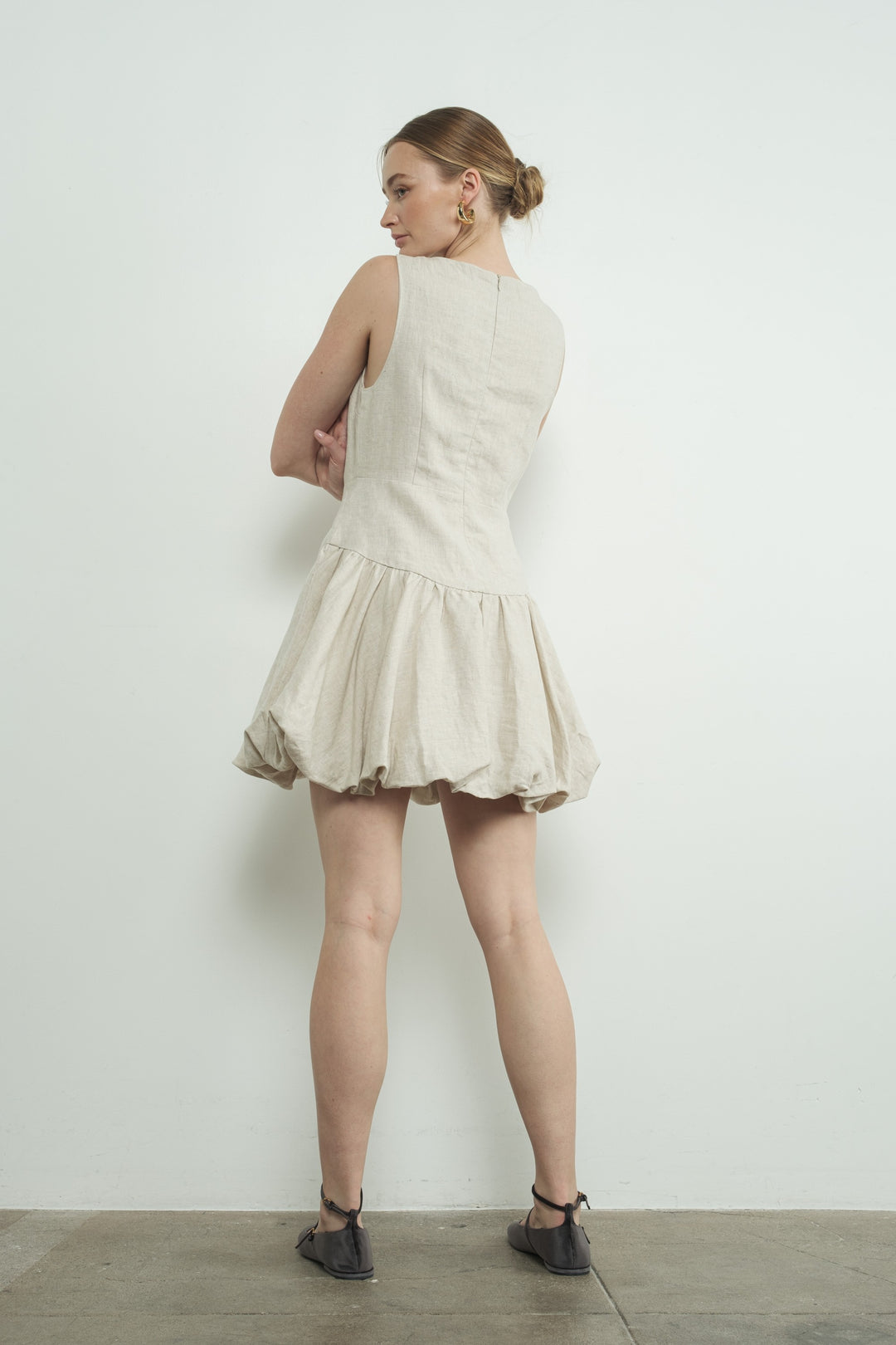 Linen Sleeveless Bubble Dress – Nati Boutique - Main Image