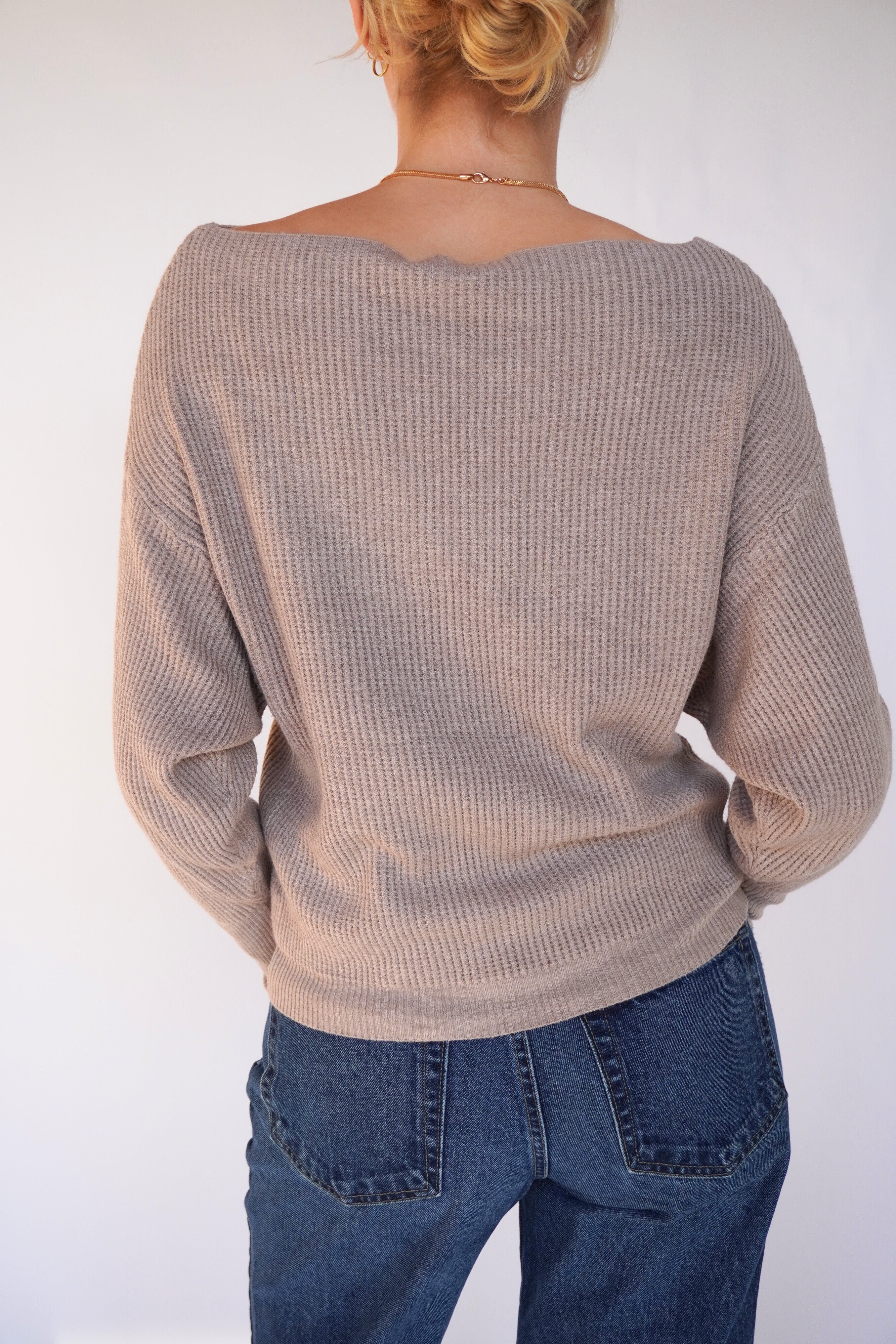 Boatneck Sweater – Nati Boutique