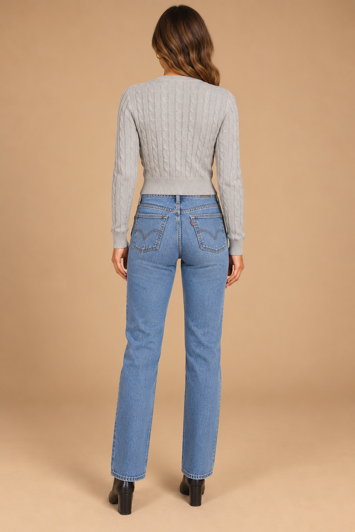 Bethany Cardigan LT-Heather-Grey back on holiday campaign model