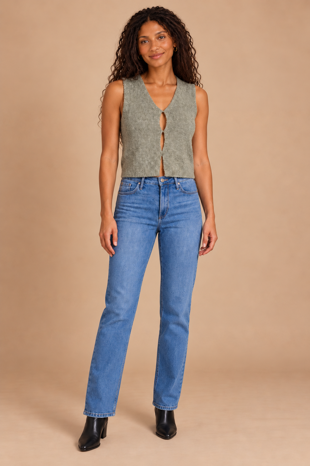 Lauren Vest Cardigan Cactus front on holiday campaign model