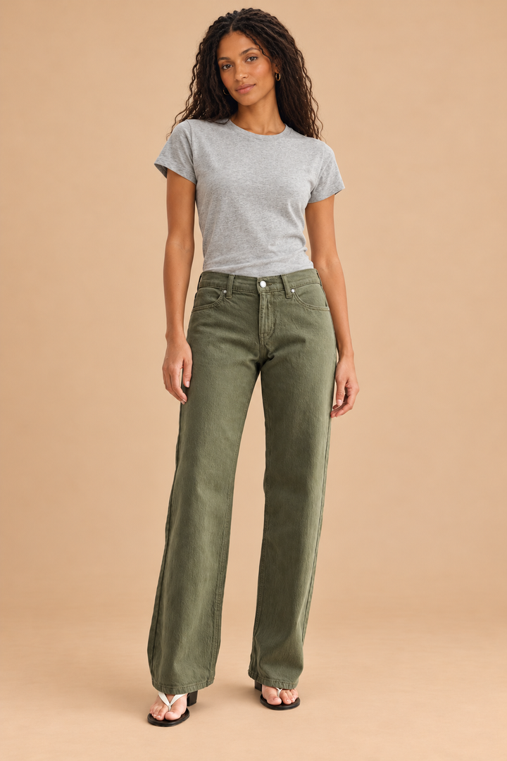 Low Rise Relaxed Straight Leg Jean